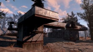 Поселение над опасной дорогой..